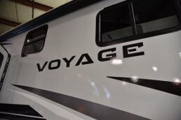 A picture of the 2021 Winnebago Voyage fifth wheel
