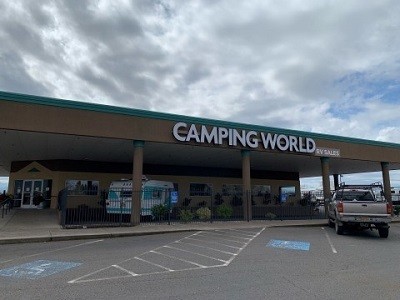 A picture of the Camping World supercenter in Medford, Oregon