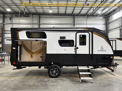 A picture of the Ember 191MSL travel trailer's exterior.