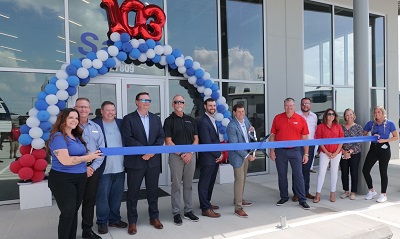 A picture of RV Retailer Katy Ribbon Cutting
