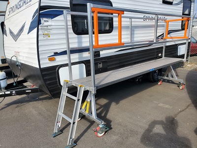 A picture of the Easy Access mobile deck