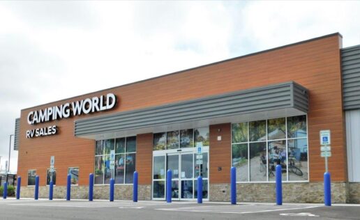 A picture of a Camping World RV Sales strip mall location in Illinois.