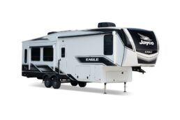 A picture of the Jayco 2024 Eagle fifth wheel.