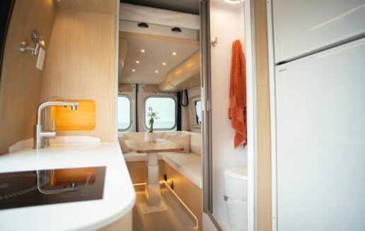 A picture of the Noovo Plus Type B motorhome interior. 