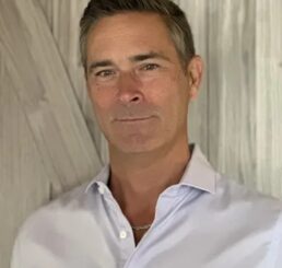 A photo of Laif Hanson.