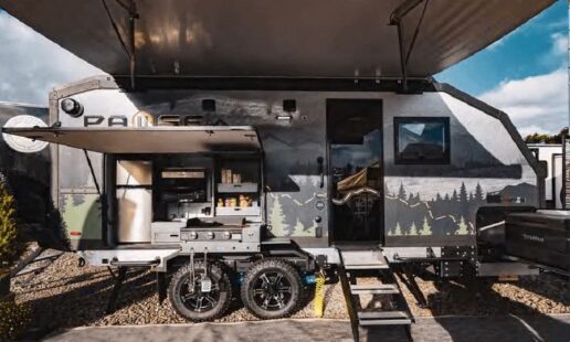 A photo of a Palomino Pause travel trailer.