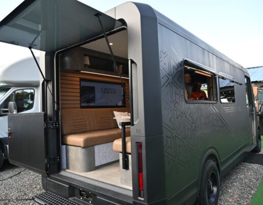 A photo of a Coachmen RVEX JES 2581.