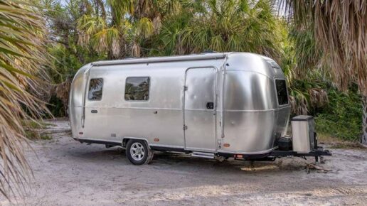 Airstream’s latest trailer, the World Traveler 22RB, is the manufacturer’s lightest towable in its lineup.