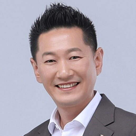 Newmar Head of Design Eric Beak.